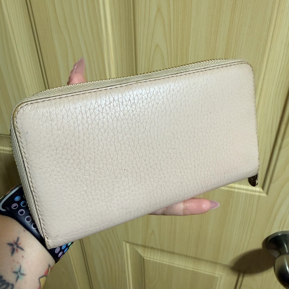 Michael Kors Blush Pink Wallet - Picture 2 of 7
